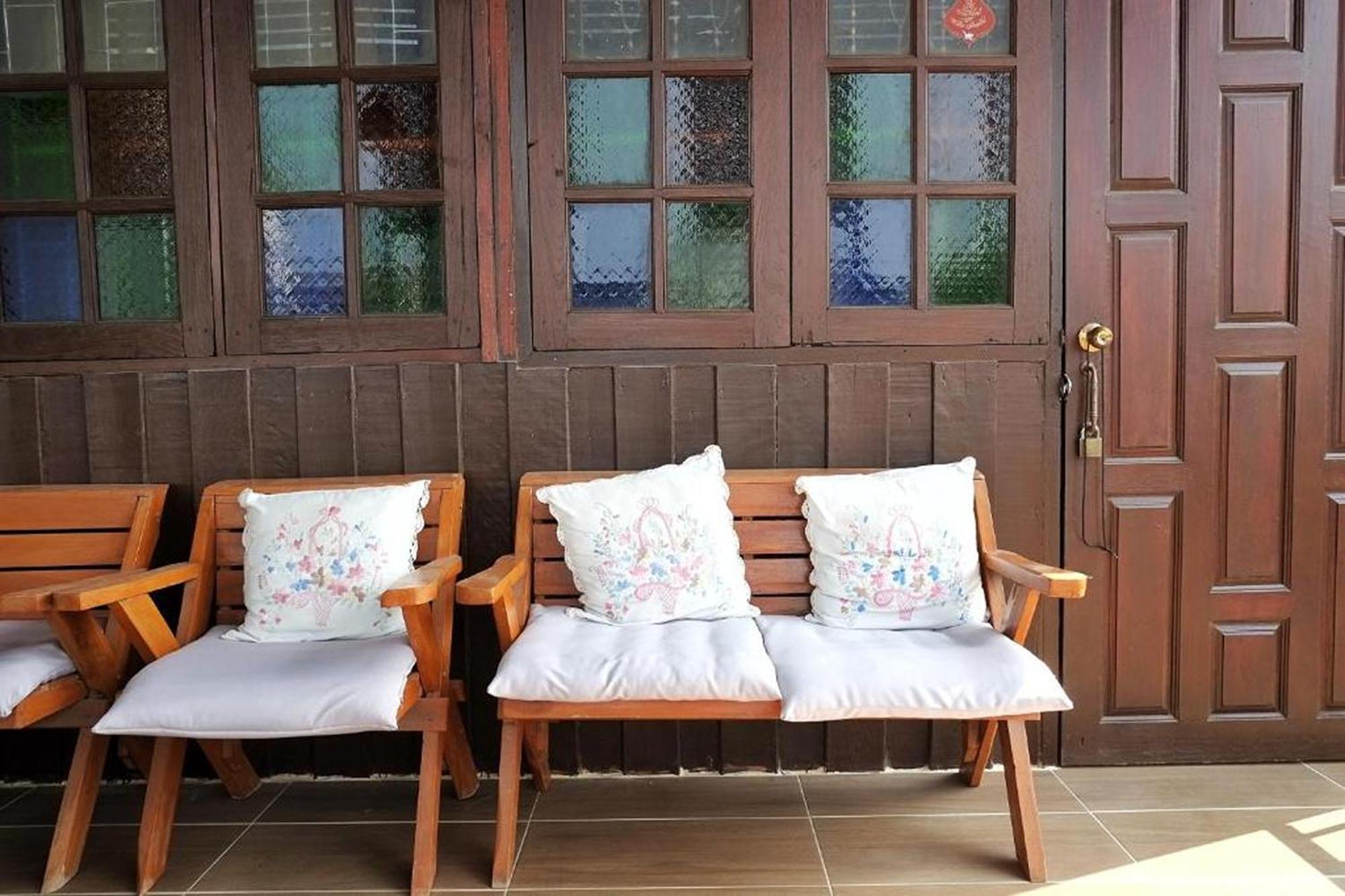 Urban Bed (Adults Only) Hostel Chiang Mai Exterior photo